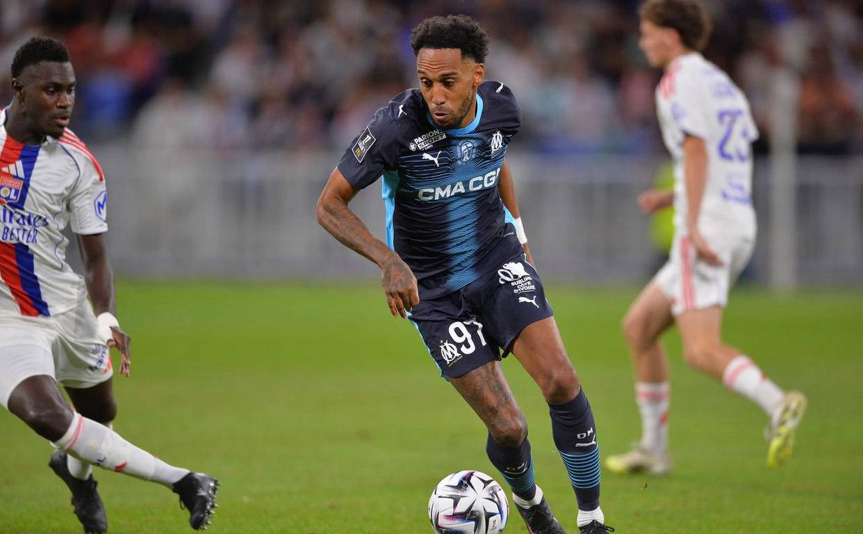 开云体育官网-包含亚眠客场大胜洛里昂，连续两轮获胜的词条