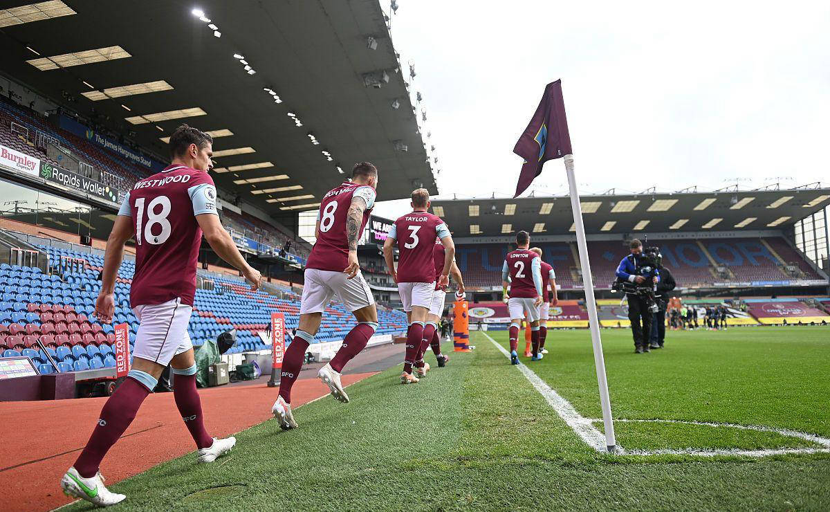 包含亚眠客场大胜洛里昂,连续两轮获胜的词条 包含亚眠客场大胜洛里昂,连续两轮获胜的词条