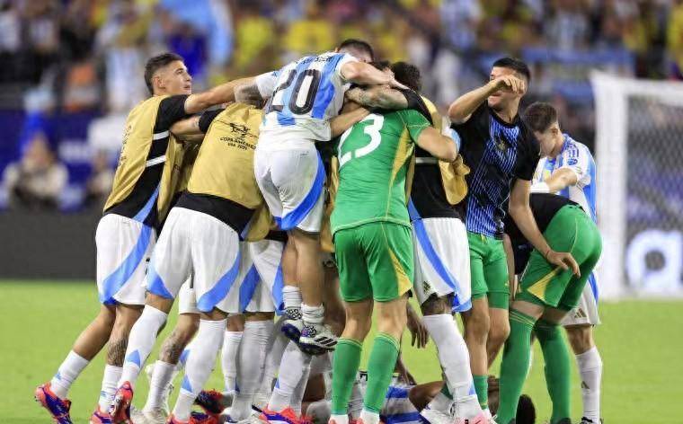 关于阿根廷队客场胜利，士气腾飞提升的信息