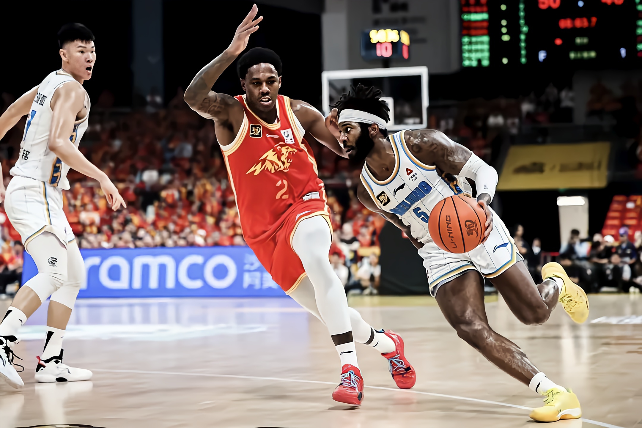 开云下载-北京首钢队在激烈比拼中获得胜利，领先对手