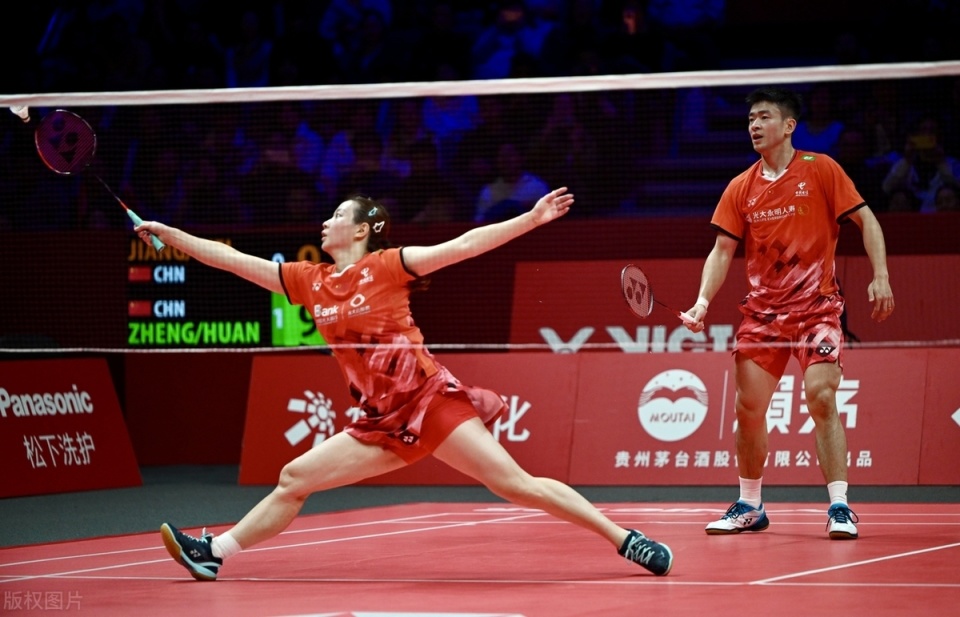 开云体育-德国队绝杀丹麦队，郑思维惊艳四座