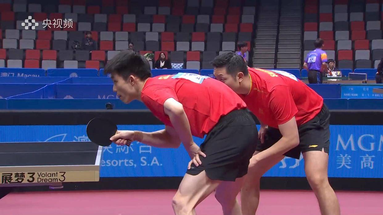 英格兰队险胜奥地利队，许昕惊艳四座