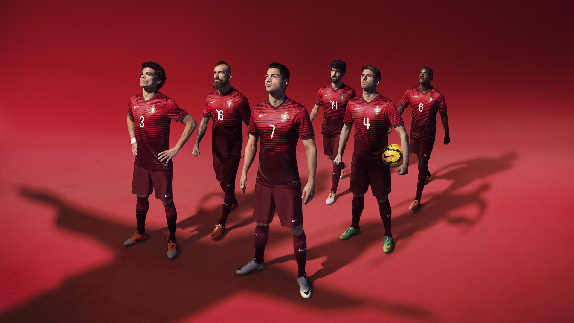 冰与火的对决，F1极速黎明与CBA热血深夜