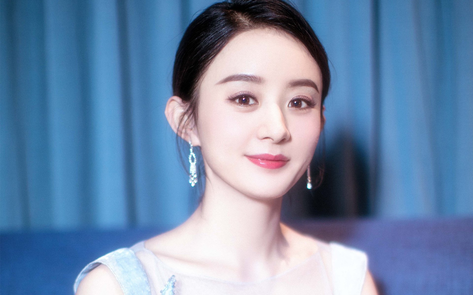 绝境逆流者，利拉德第四节狂飙20分，76人窒息防守压垮尼克斯